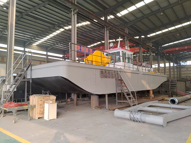 Produkcja o wysokim standardzie, tworzenie podstawowego sprzętu do projektów pogłębiania na całym świecie.